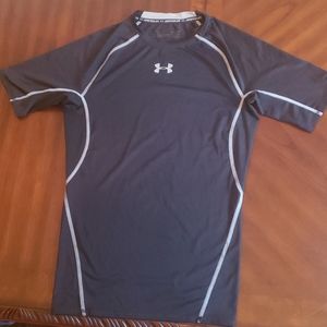 Mens Under Armour black fitted shirt